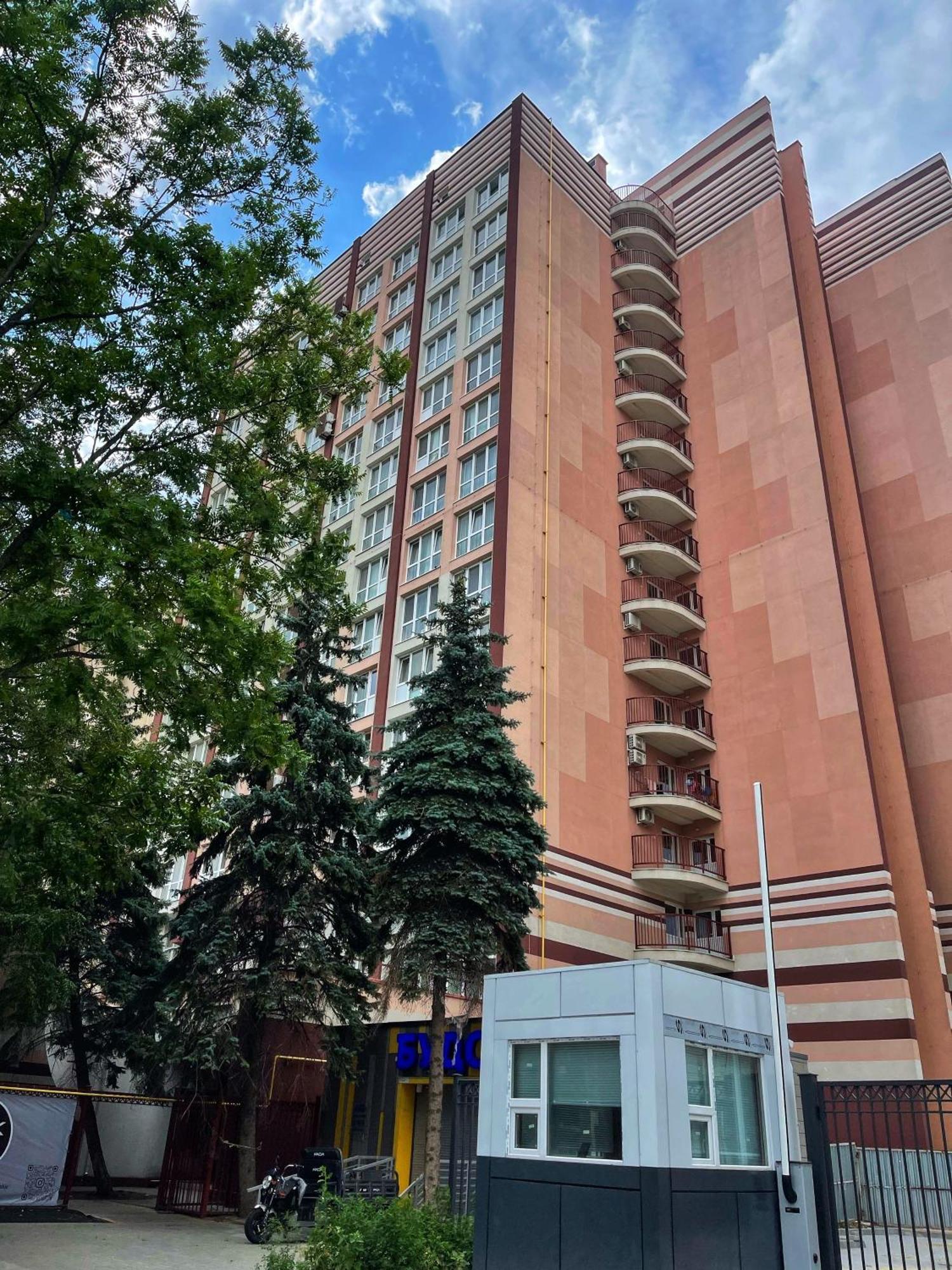 Room1402 Одесса Экстерьер фото